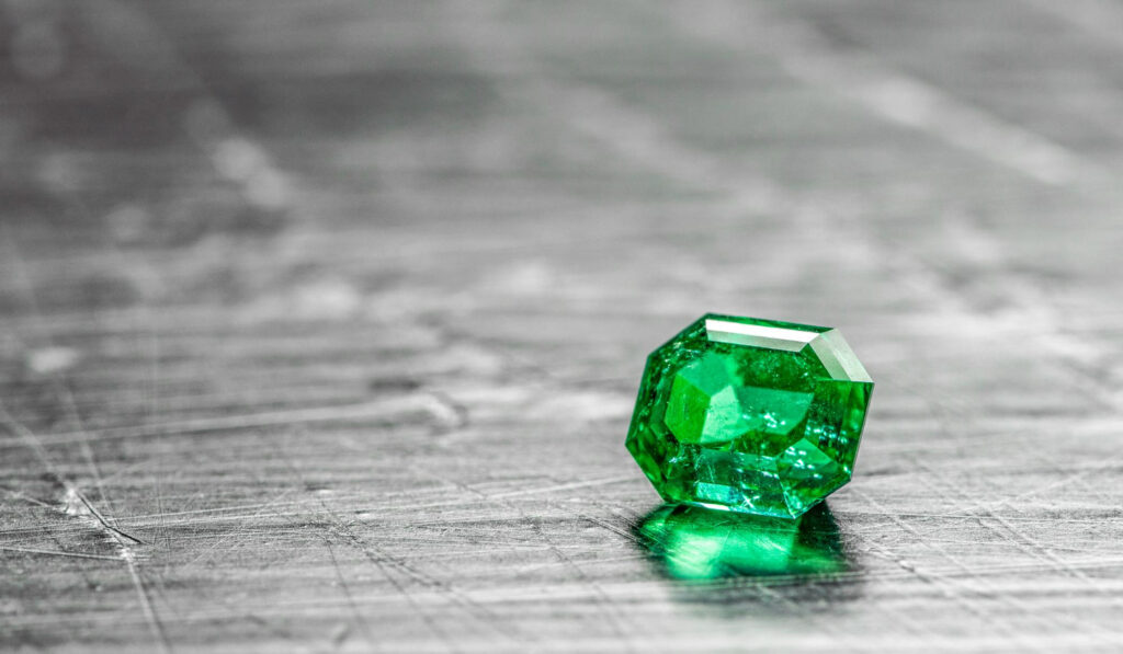 Diamonds and May’s Birthstone Emerald